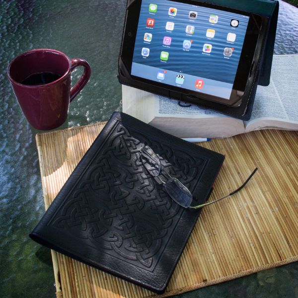 Genuine leather cover, case for Kindle e-Readers, Camelot - Oberon Design