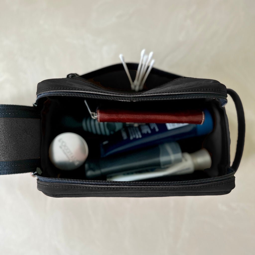 HAPPY EXTRA, Dopp Kit, Toiletry Bag