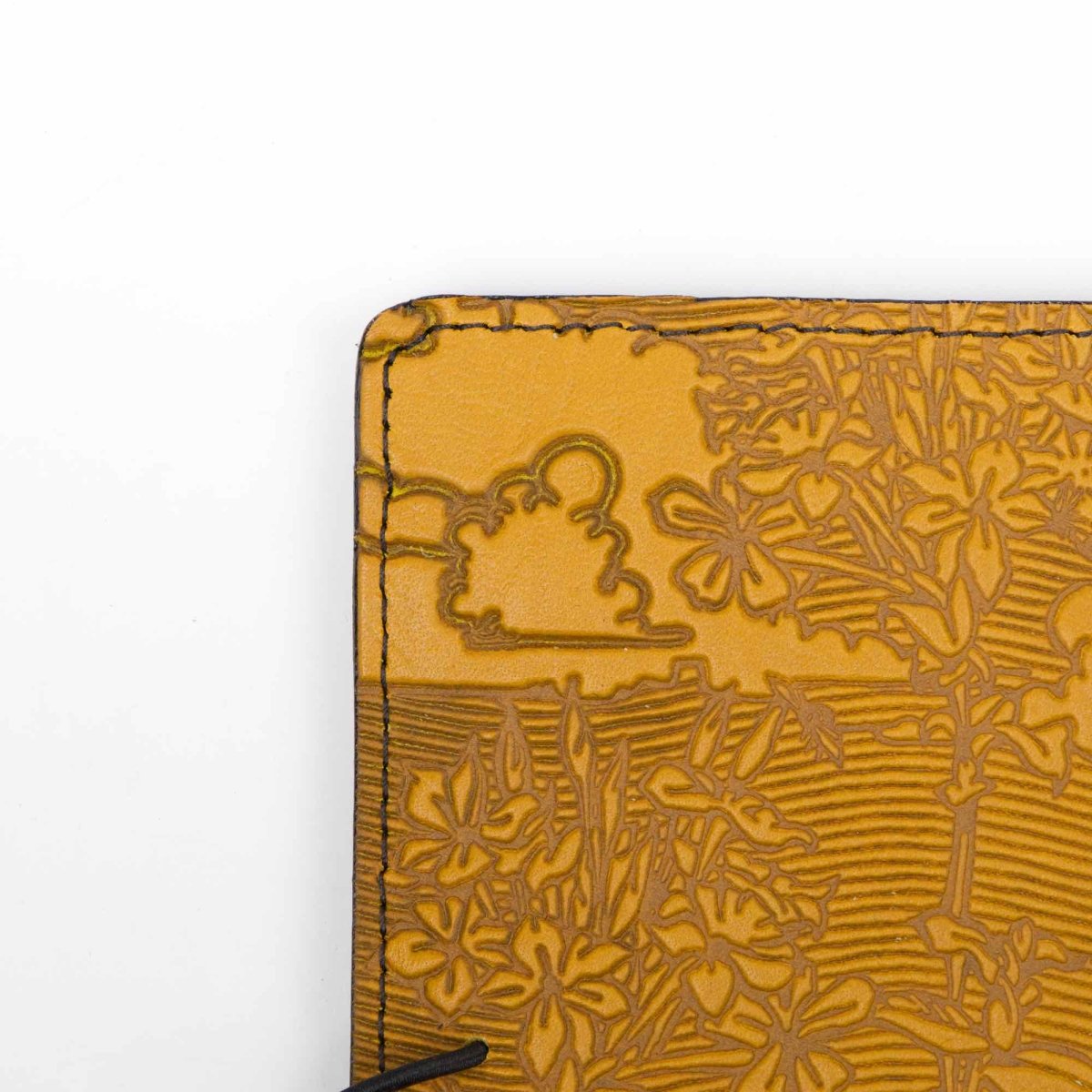 SECOND, Cover for Kindle e-reader, Bee Garden in Marigold