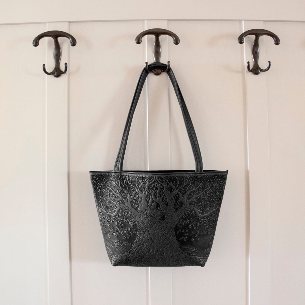 HAPPY EXTRA, Classic Tote, Tree of Life in Black