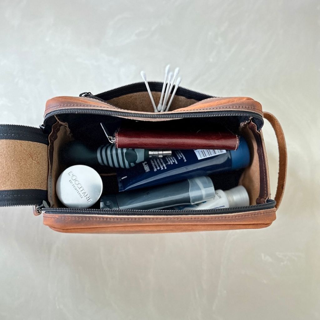 HAPPY EXTRA, Dopp Kit, Toiletry Bag, Hard Times in Copper